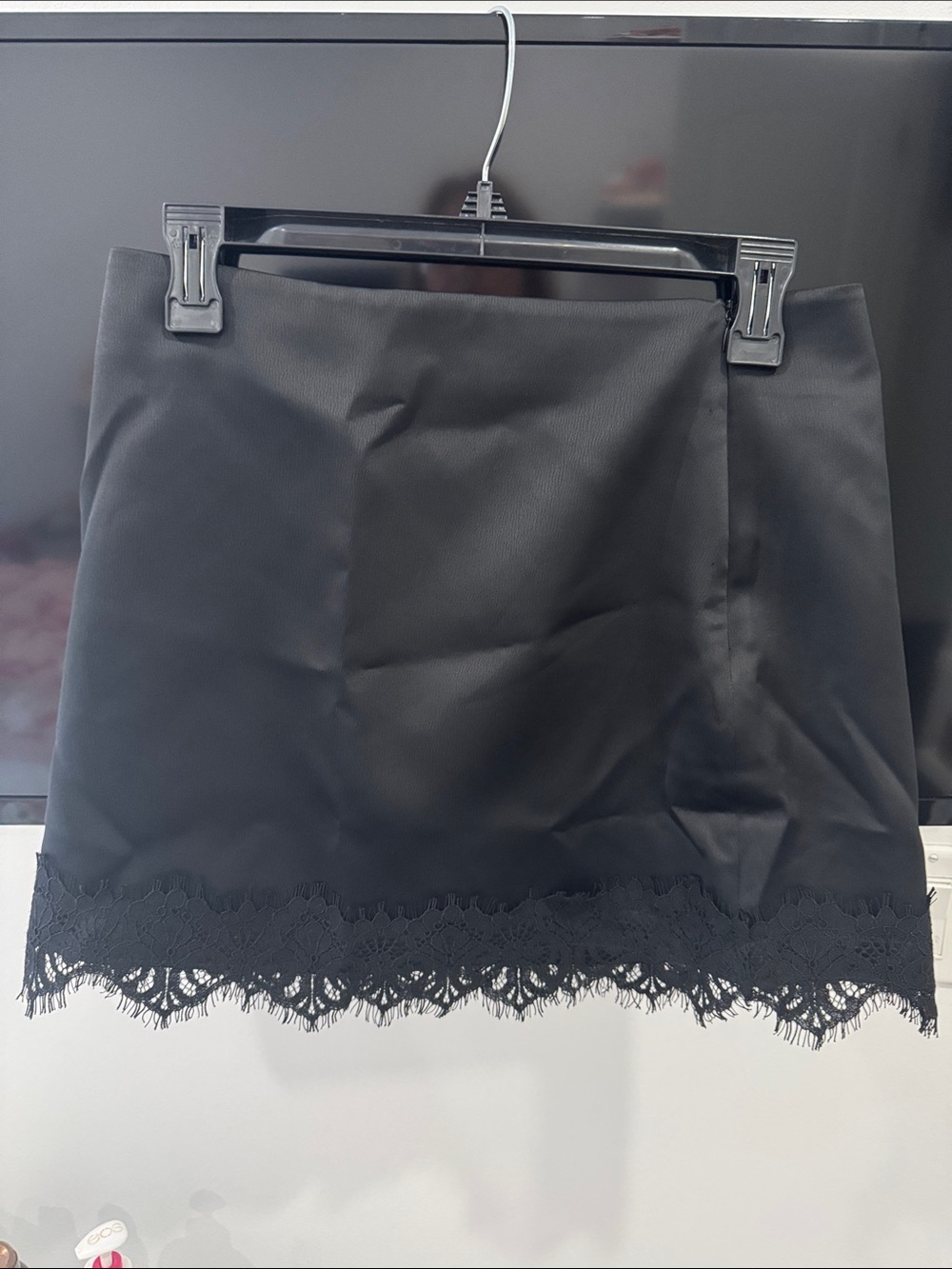 NWT Zara Black Mini Skirt with Lace Hem w under shorts. SZ M